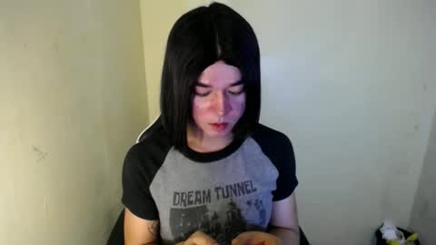 Snapshot of desirable_lorinexx chatting on 01-29-25, 02:51 LORINE online show from 01-29-25, 02:51