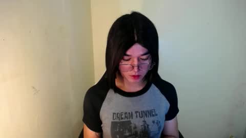 Snapshot of desirable_lorinexx chatting on 01-30-25, 04:06 LORINE online show from 01-30-25, 04:06