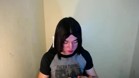 Snapshot of desirable_lorinexx chatting on 02-01-25, 03:41 LORINE online show from 02-01-25, 03:41