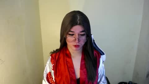 Snapshot of desirable_lorinexx chatting on 02-10-25, 03:03 LORINE online show from 02-10-25, 03:03