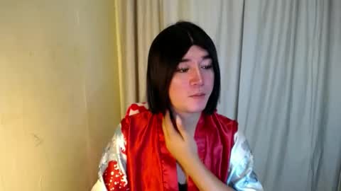 Snapshot of desirable_lorinexx chatting on 02-24-25, 11:32 LORINE online show from 02-24-25, 11:32