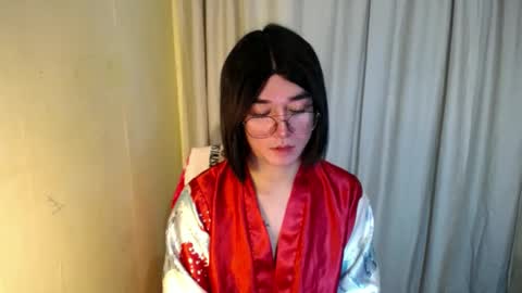 Snapshot of desirable_lorinexx chatting on 02-25-25, 06:14 LORINE online show from 02-25-25, 06:14