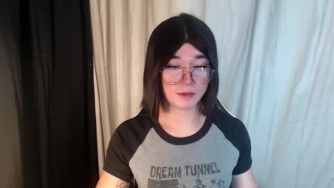 Snapshot of desirable_lorinexx chatting on 03-09-25, 10:52 LORINE online show from 03-09-25, 10:52
