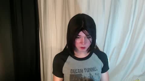 Snapshot of desirable_lorinexx chatting on 03-11-25, 05:57 LORINE online show from 03-11-25, 05:57