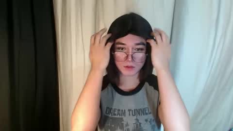 Snapshot of desirable_lorinexx chatting on 03-12-25, 07:38 LORINE online show from 03-12-25, 07:38