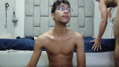 Snapshot of desire4duo chatting on 03-05-26, 09:05 desire4duo online show from 03-05-26, 09:05