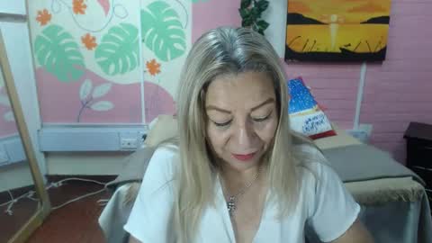 Snapshot of desire_latin chatting on 01-06-26, 05:16 VALERIA online show from 01-06-26, 05:16