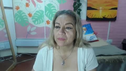 Snapshot of desire_latin chatting on 01-17-26, 05:38 VALERIA online show from 01-17-26, 05:38