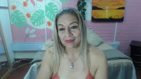 Snapshot of desire_latin chatting on 02-10-26, 08:57 VALERIA online show from 02-10-26, 08:57