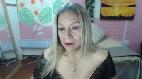 Snapshot of desire_latin chatting on 03-09-26, 04:55 VALERIA online show from 03-09-26, 04:55