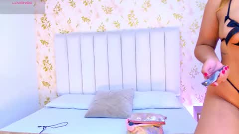 Sara Desire online show from 01-14-26, 12:11