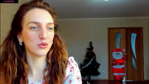 Snapshot of desired_zoya chatting on 12-23-25, 05:49 desired zoya online show from 12-23-25, 05:49