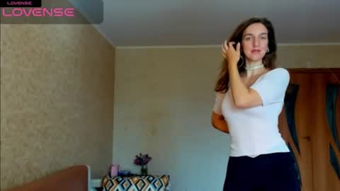 Snapshot of desired_zoya chatting on 07-18-26, 01:54 desired zoya online show from 07-18-26, 01:54