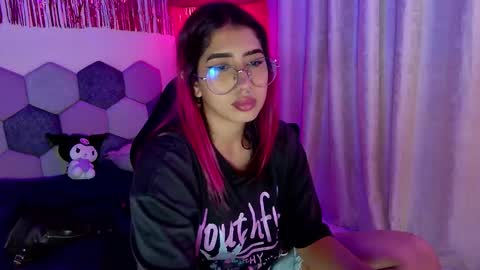 TORI AND MR. BEAR online show from 02-21-26, 06:31