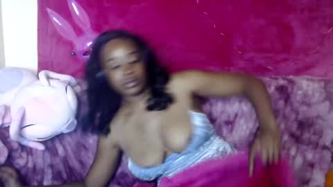 Snapshot of desireeafterdark chatting on 12-10-24, 10:37 desireeafterdark online show from 12-10-24, 10:37