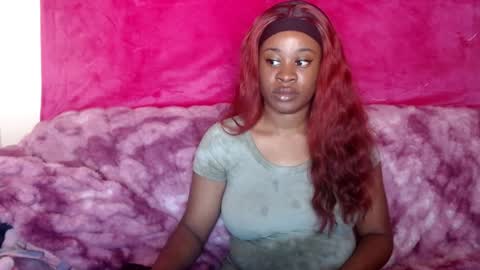 Snapshot of desireeafterdark chatting on 12-28-24, 10:47 desireeafterdark online show from 12-28-24, 10:47