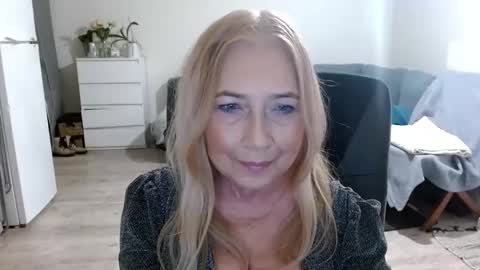 S O F I A online show from 01-22-25, 07:46
