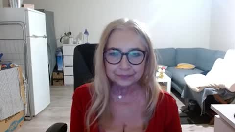 S O F I A online show from 02-19-25, 06:10