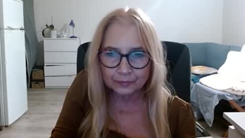 S O F I A online show from 02-23-25, 02:46