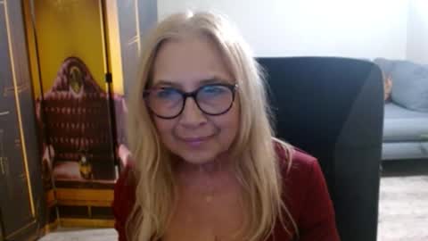 S O F I A online show from 01-15-26, 02:54