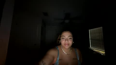 Snapshot of desiresxmoe chatting on 06-05-26, 05:14 desiresxmoe online show from 06-05-26, 05:14