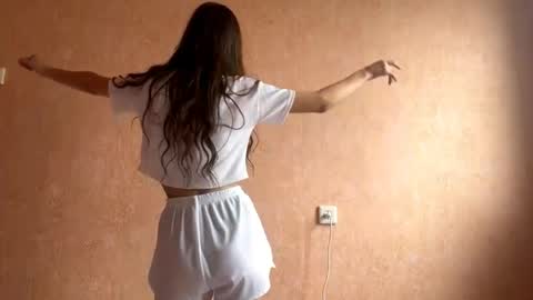 Ksenia online show from 04-19-26, 02:44