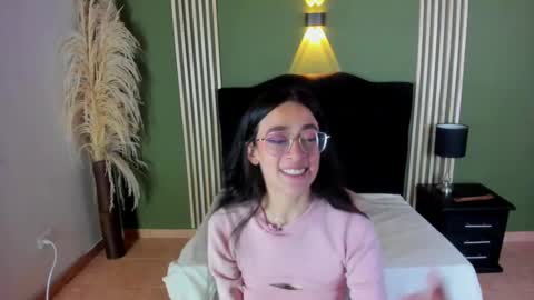 Snapshot of desiring__angel chatting on 03-08-25, 08:00 Desiring Angel online show from 03-08-25, 08:00