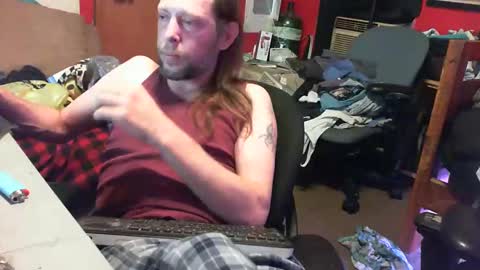 Snapshot of desolation2012 chatting on 09-27-25, 09:58 desolation2012 online show from 09-27-25, 09:58