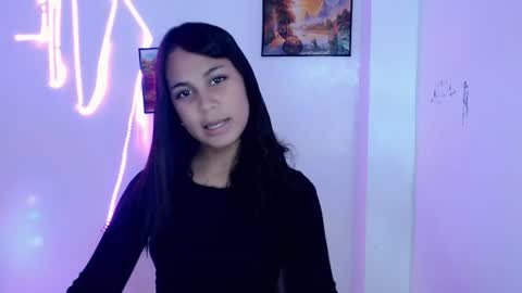 Snapshot of dess_morena chatting on 07-04-26, 08:53 Dess online show from 07-04-26, 08:53