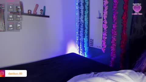 Snapshot of destiny14_ chatting on 02-05-26, 05:12 Dani online show from 02-05-26, 05:12