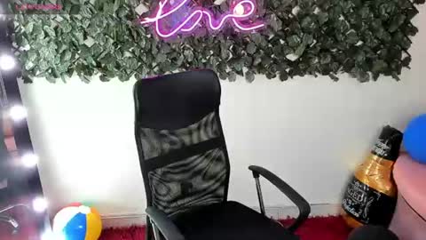 Destiny online show from 07-06-26, 12:02