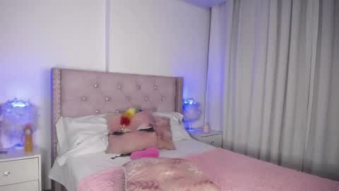 destinysweet21 online show from 12-28-24, 08:58