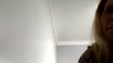 desturbingdetale699 online show from 09-28-25, 06:52