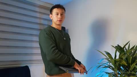 Snapshot of deus_belli chatting on 09-13-25, 07:19 Deus Belli online show from 09-13-25, 07:19