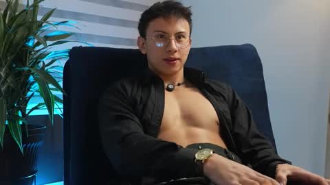 Snapshot of deus_belli chatting on 09-30-25, 06:40 Deus Belli online show from 09-30-25, 06:40