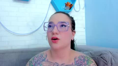 Deva Blue online show from 02-11-25, 09:42