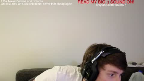 Snapshot of devantheplug chatting on 12-14-24, 03:04 Devan online show from 12-14-24, 03:04