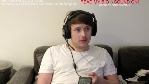 Snapshot of devantheplug chatting on 12-15-24, 02:27 Devan online show from 12-15-24, 02:27