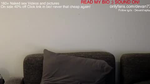 Snapshot of devantheplug chatting on 03-08-25, 07:38 Devan online show from 03-08-25, 07:38