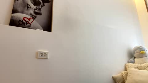 Emily online show from 02-15-26, 07:51