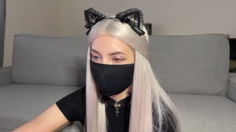 Snapshot of deviliaaa chatting on 04-06-26, 10:49 Devil online show from 04-06-26, 10:49