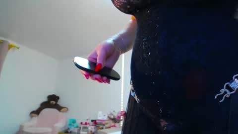 Snapshot of devilishpuss chatting on 12-22-24, 12:50 AlexaMills online show from 12-22-24, 12:50