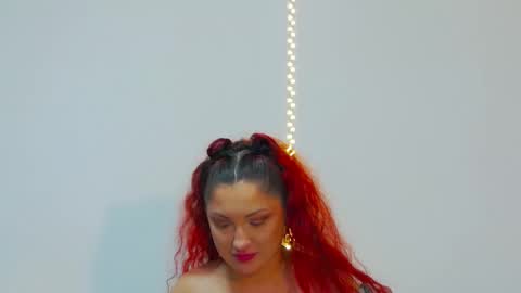 Snapshot of devilishpuss chatting on 02-11-25, 05:29 AlexaMills online show from 02-11-25, 05:29