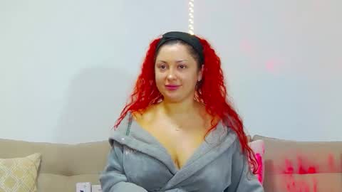 Snapshot of devilishpuss chatting on 10-19-25, 03:56 AlexaMills online show from 10-19-25, 03:56