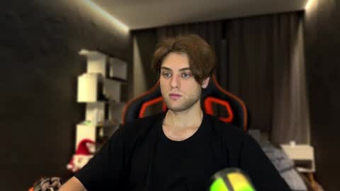 devilnut1 online show from 11-10-25, 07:07