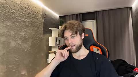 Snapshot of devilnut1 chatting on 03-13-26, 04:13 devilnut1 online show from 03-13-26, 04:13