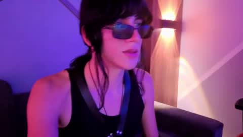Alex online show from 09-24-25, 03:54