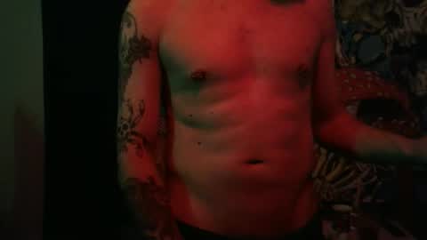 Snapshot of devilsslave chatting on 04-01-26, 03:53 DeadInside online show from 04-01-26, 03:53