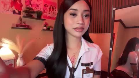 Snapshot of devine_goddessx chatting on 10-24-25, 09:17 Devine Greyson online show from 10-24-25, 09:17