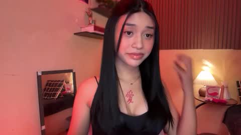 Snapshot of devine_goddessx chatting on 10-27-25, 03:38 Devine Greyson online show from 10-27-25, 03:38